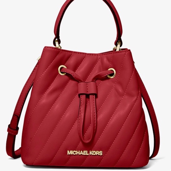 Michael Kors Handbags - Micheal Kors suri sm quilted crossbody